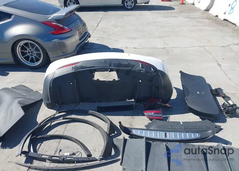 2018 Tesla Model X 100D/75D/P100D z USA, uszkodzony, nr VIN 5YJXCAE20JF127078